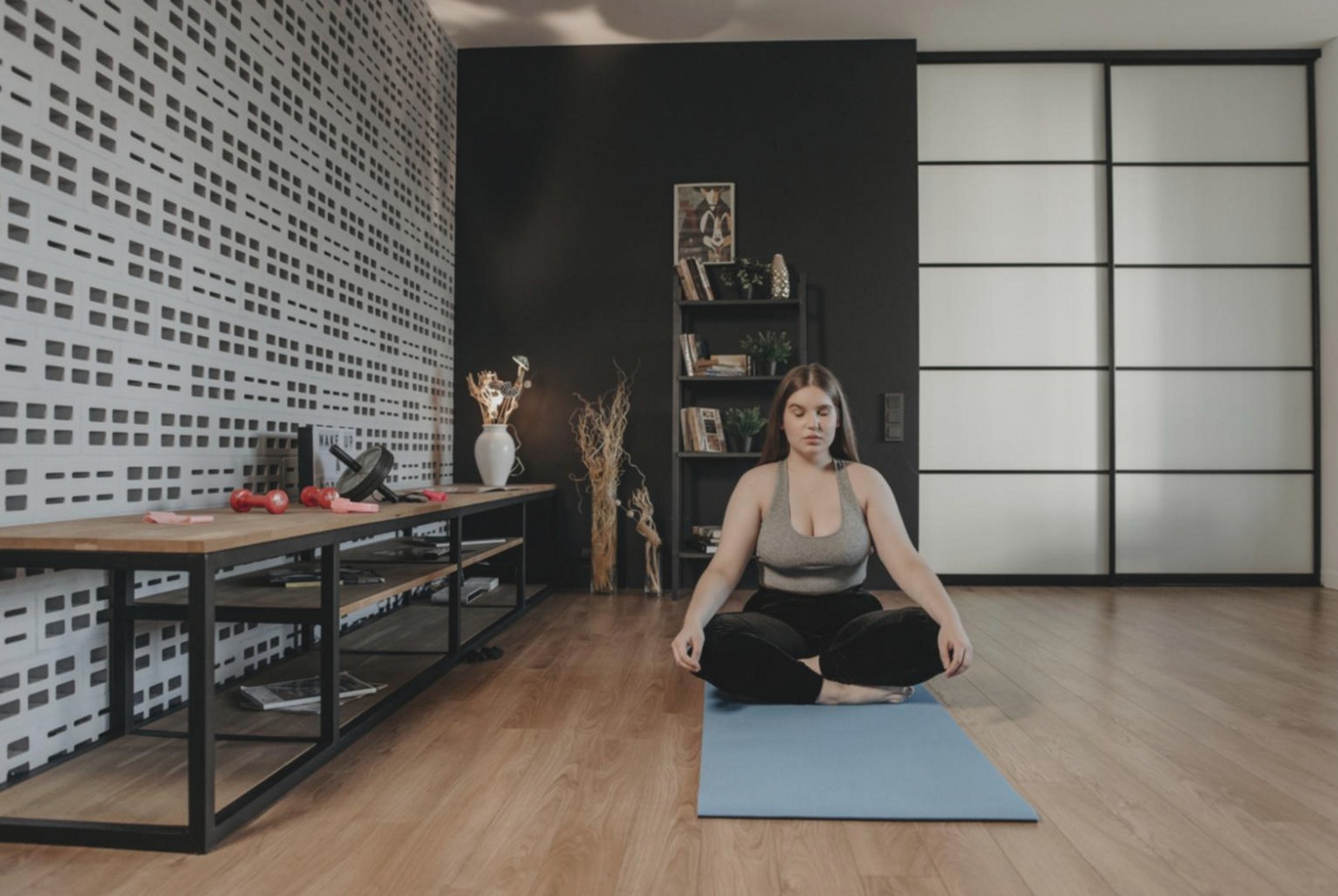 Focused yoga posture for mental stillness